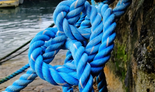 Blauw touw met knoop