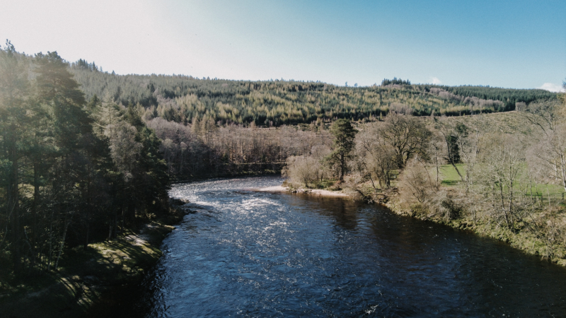 wandelen-langs-spey-rivier