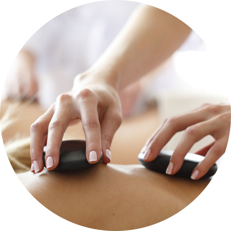 Hot Stone massage door masseur