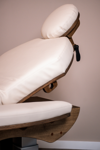 Relax Sensation PRO S Esthetic behandelstoel leuning met hoofdsteun en armsteun