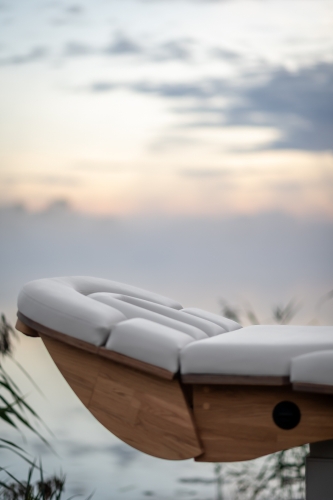 Detailfoto van het comfortabele ligvlak en de bekleding van de Relax Sensation PRO-S behandeltafel