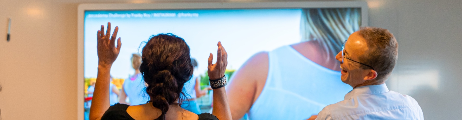 lachende-mensen-response-instituut-opleidingen-nlp-coaching-hypnose