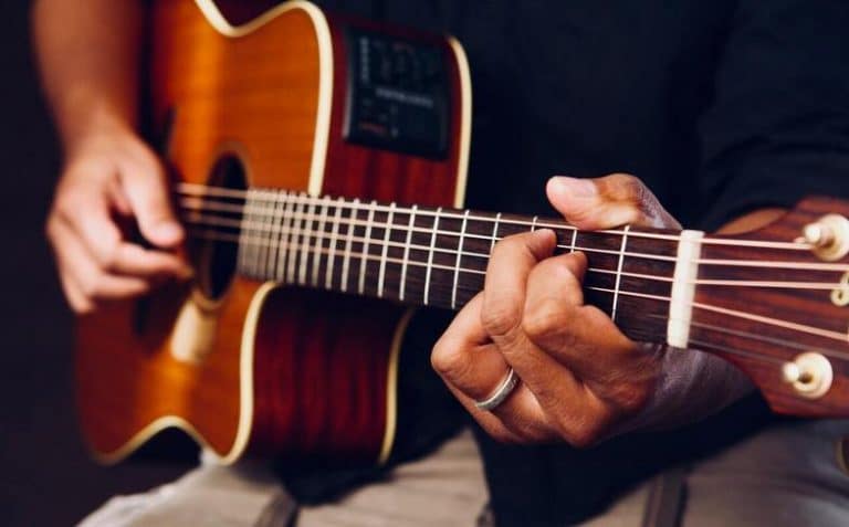 Leer gitaar spelen in 22 lessen review