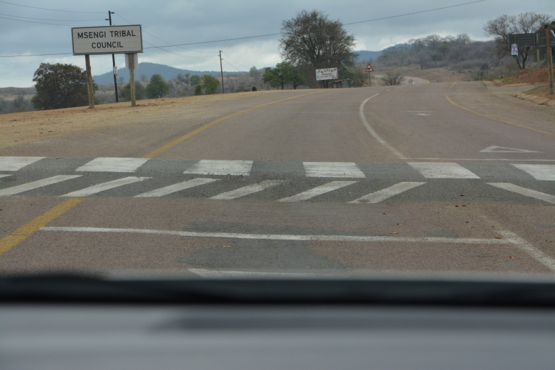 speed bump op weg naar Babangu Limpopo