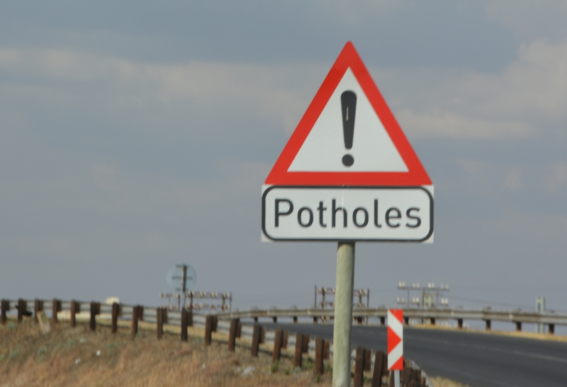 waarschuwing potholes