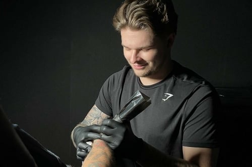 Damian leerling tattoo artiest
