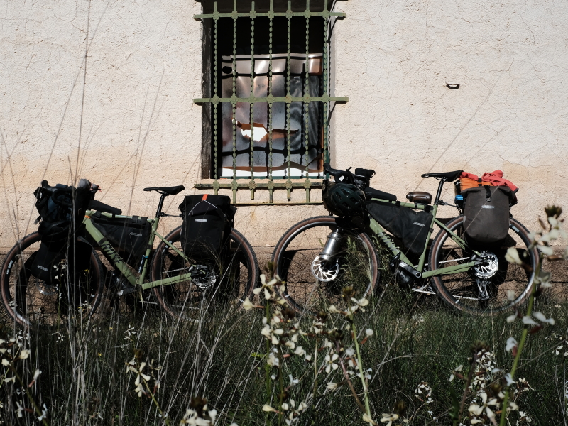 gratis-paklijsten-bikepacking-fietsreizen-roads-to-movement