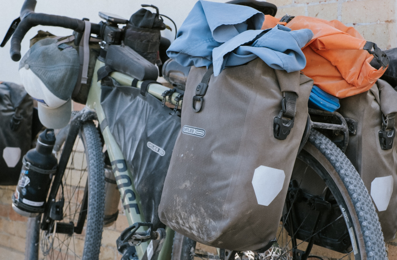 onze-bikepacking-setup-ortlieb