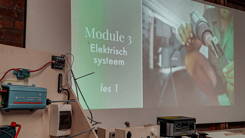 zelfbombouw-elekrisch-systeem-victron
