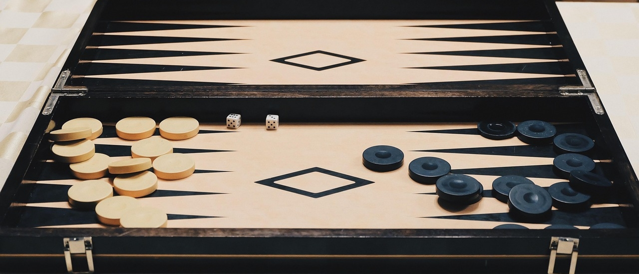 backgammon