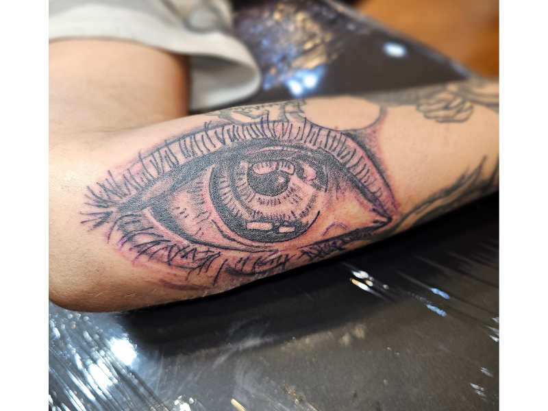 st aubin oog tattoo