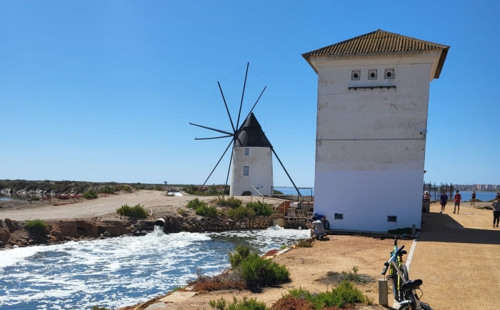Lo pagan in San Pedro del piñata voor een heerlijke zonvakantie