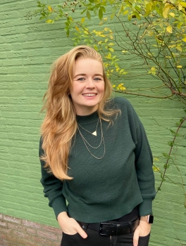Portretfoto van Opruimcoach Saskia van Amerongen