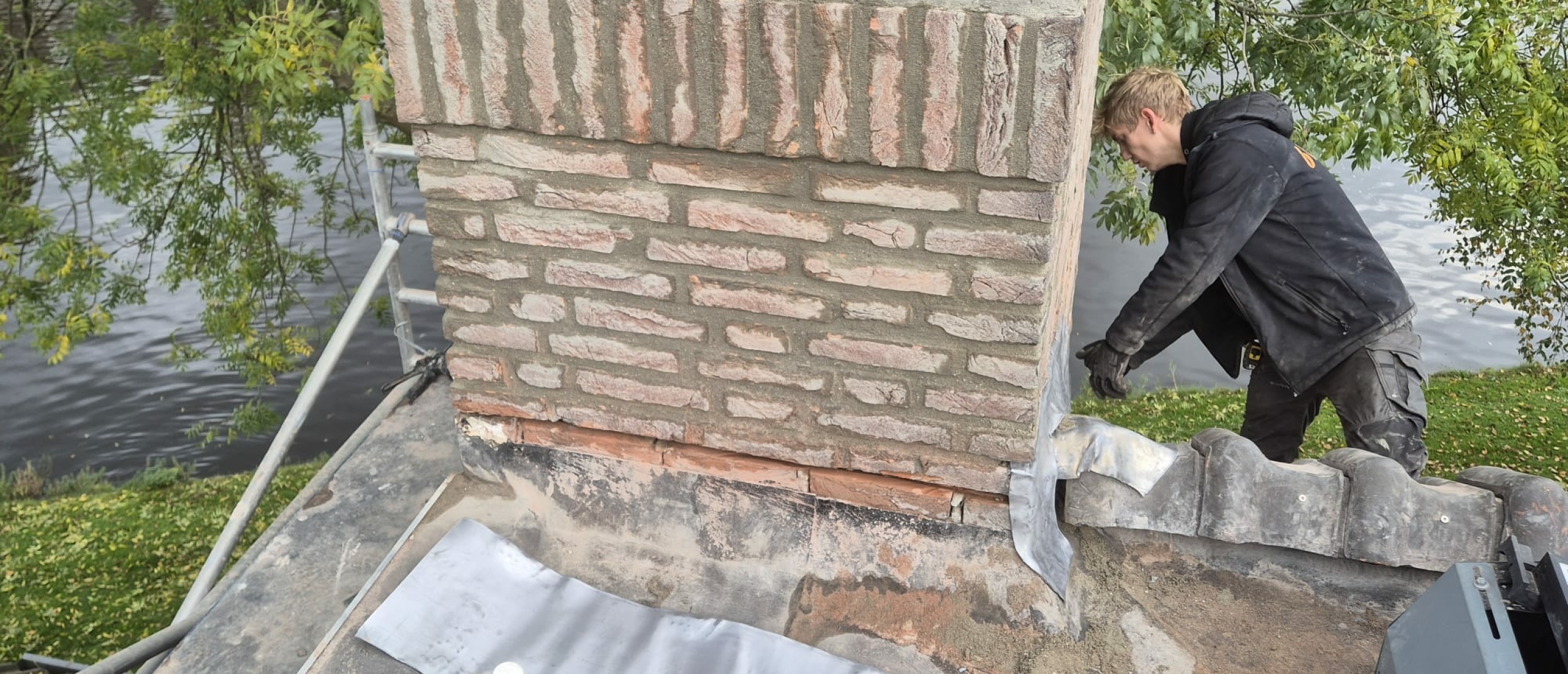 Schoorsteen Renoveren in Ede – Vakmanschap voor een Duurzame Oplossing