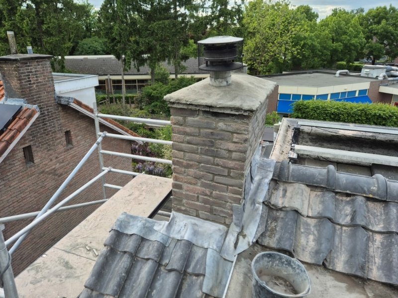 Schoorsteen loodwerk renoveren Schoorsteen voegen herstellen