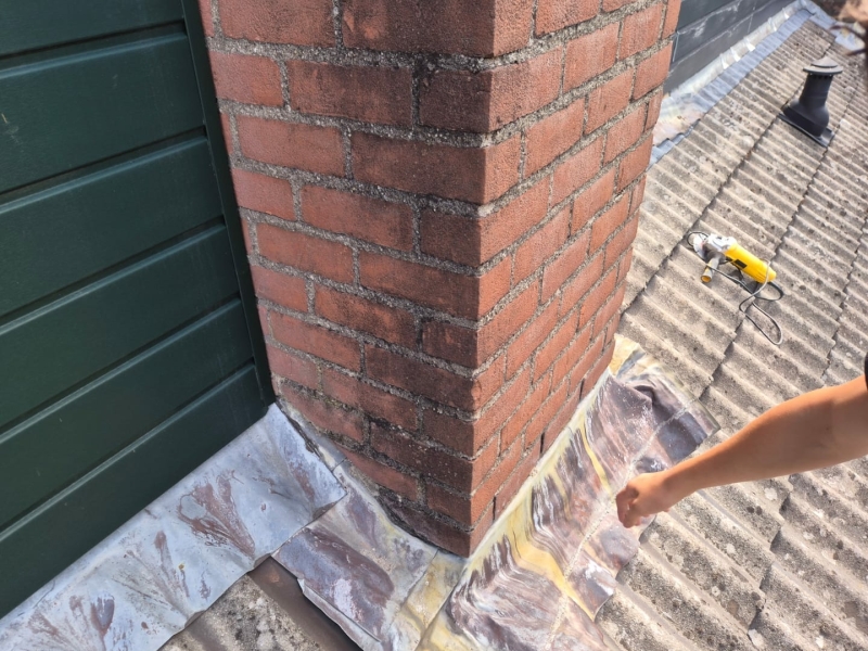 Schoorsteen voegen renoveren