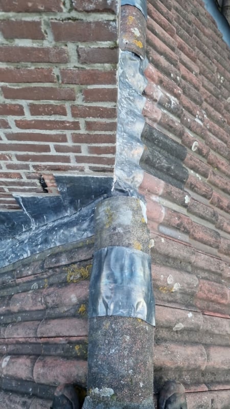 Schoorsteen voeg renovatie
