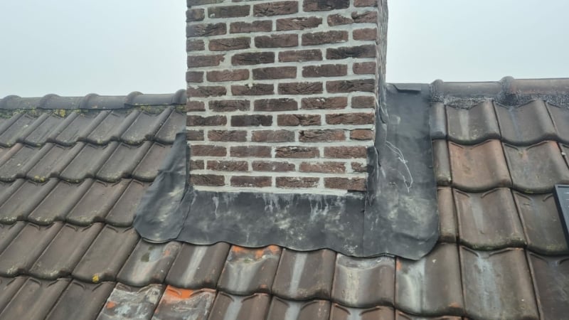 Schoorsteen voegen renoveren