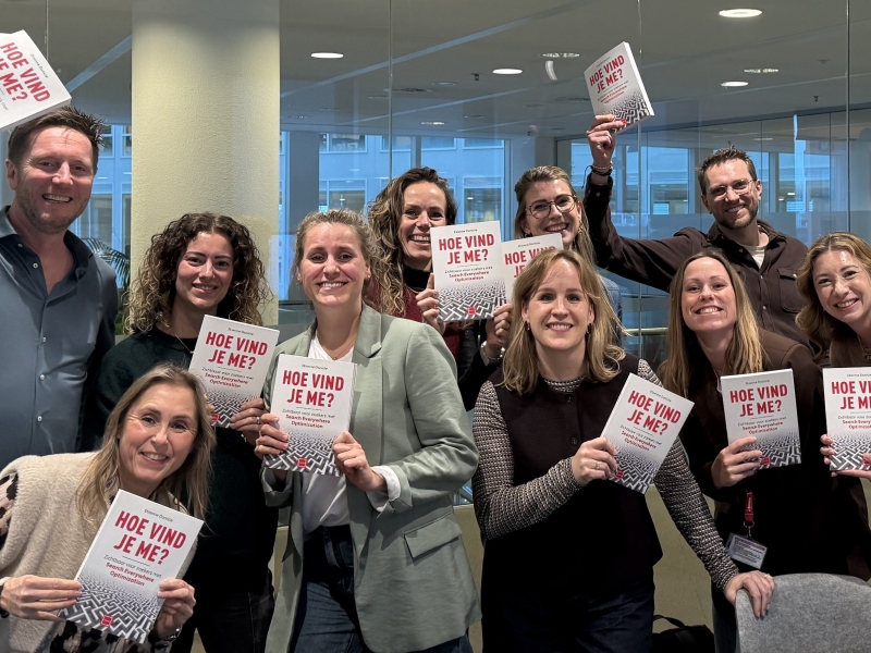 Etienne Donicie met cursisten tijdens de SEO en GEO-training bij Eneco Etienne Donicie met cursisten tijdens de SEO en GEO-training bij Eneco