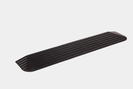 Zwarte rubberen drempelhulp van 2,6 cm hoog met antislip, geschikt voor rollators, rolstoelen en scootmobiels