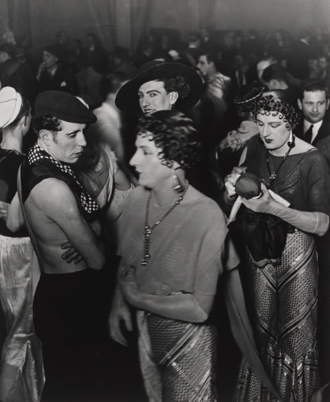 Brassaï, Le bal des invertis au Magic-City, rue Cognac, 1932.