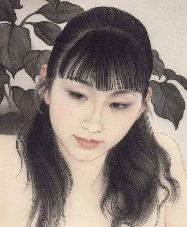 He Jiaying Beauty by the water detail