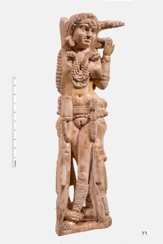 Icort statuette representing an Indian Goddess