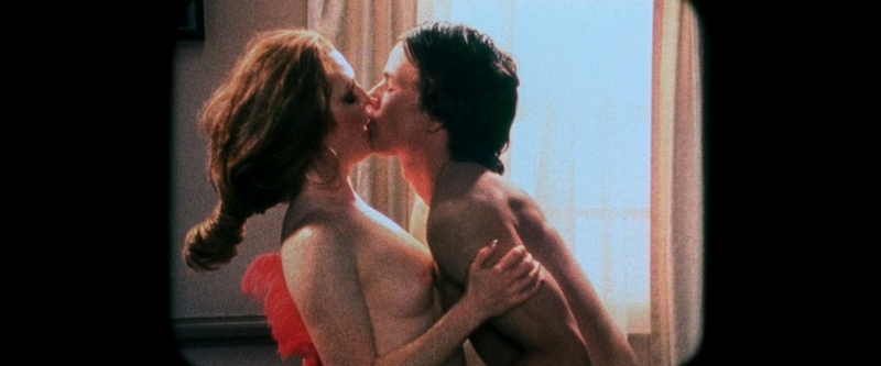 Julliane Moore and Mark wahlberg in Boogie Nights