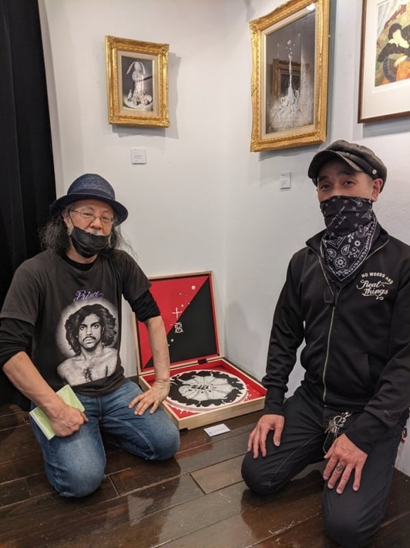 Left: Takashi Nemoto; right: Mo Esemu