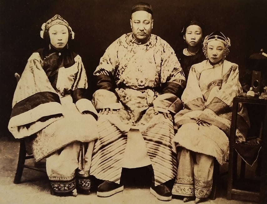 Mandarin with his concubines and servants photograph