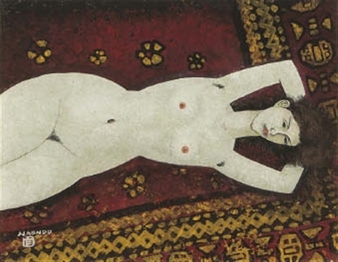 naondo  Lying nude