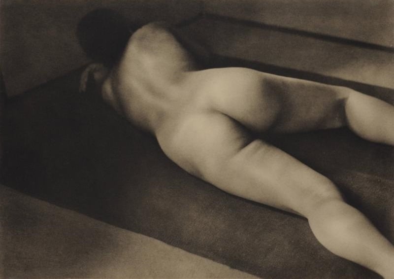 Nude photography Yasuzō Nojima