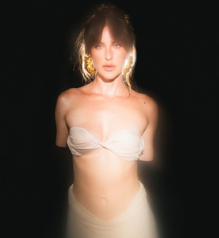 Paige Strabala@paigestrabala, Venus as a pearl