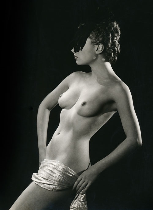 Photo of a nude Pamela Green by Joan Craven