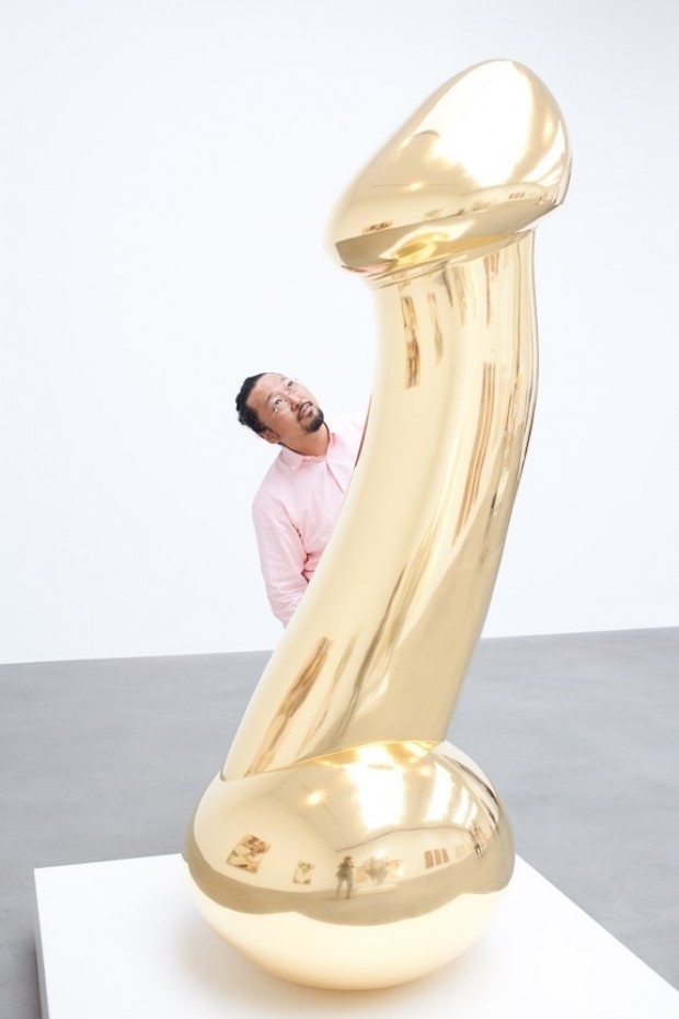 Takashi Murakami: artist and phallic scupture