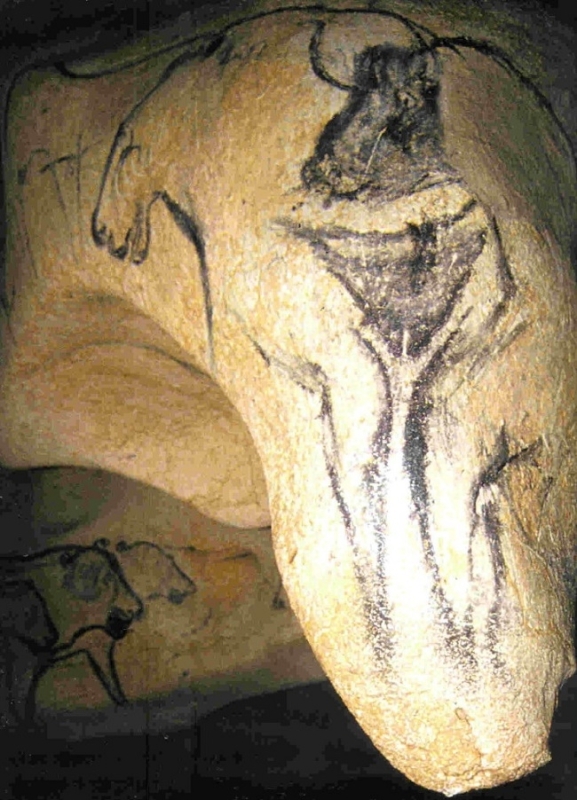 Venus from the cave of Chauvet (28.000 BC)