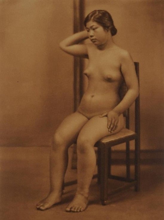 Yasuzō Nojima  nude on chair