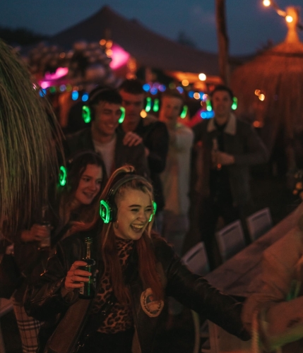 een silent disco feestje in Roosendaal