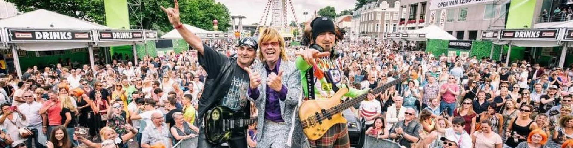 De Sjonnies Live De Sjonnies brengen een unieke live-show