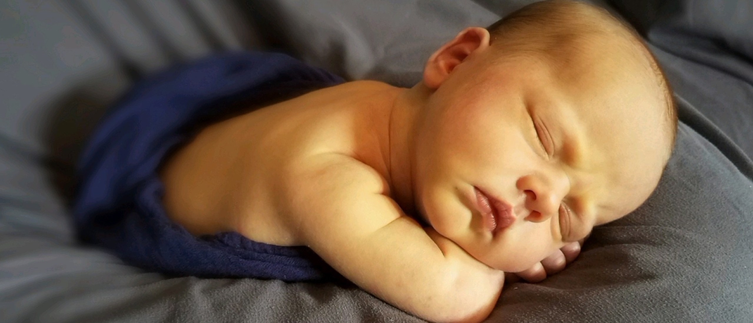 Mag jouw baby op de buik slapen | Hoe je jouw baby op een veilige manier laat slapen!
