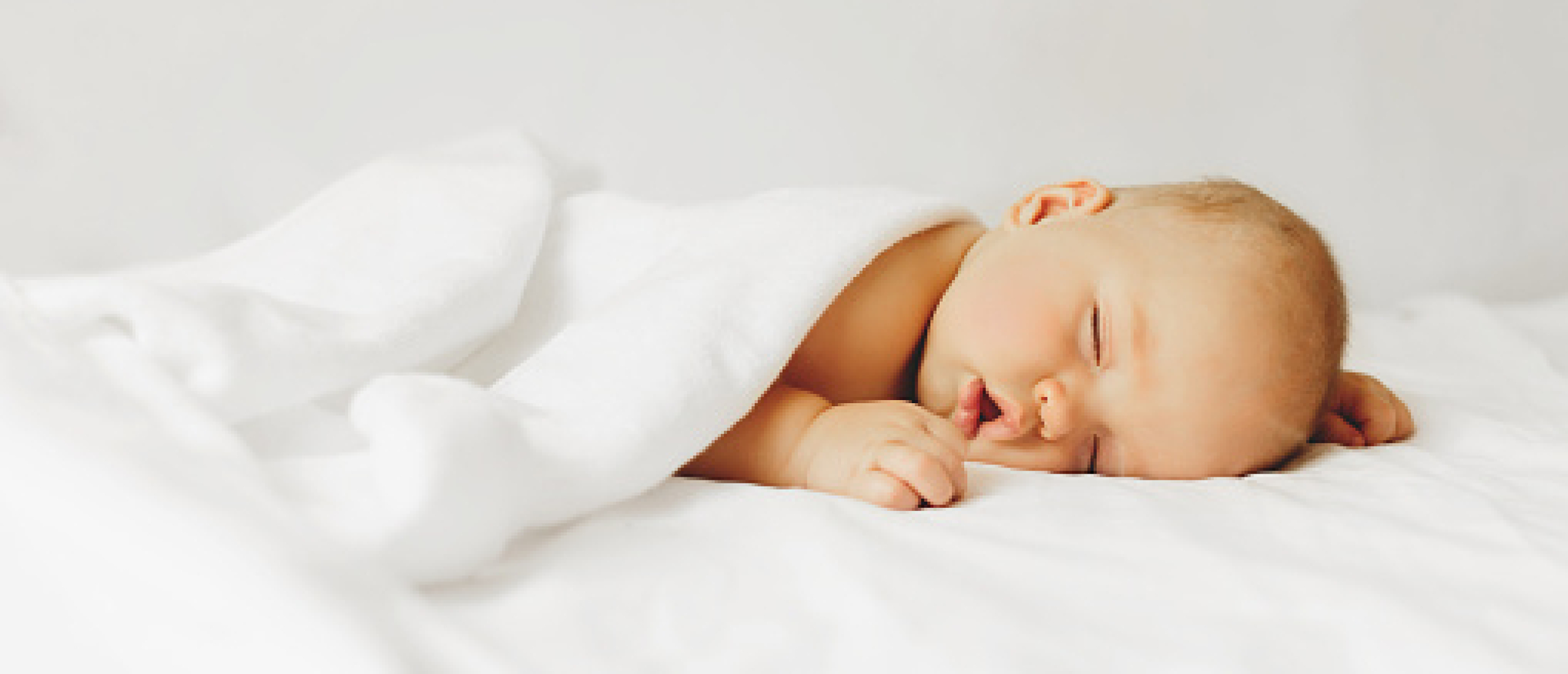 Jouw baby leren slapen | Zo kan je jouw baby op een liefdevolle manier leren doorslapen!