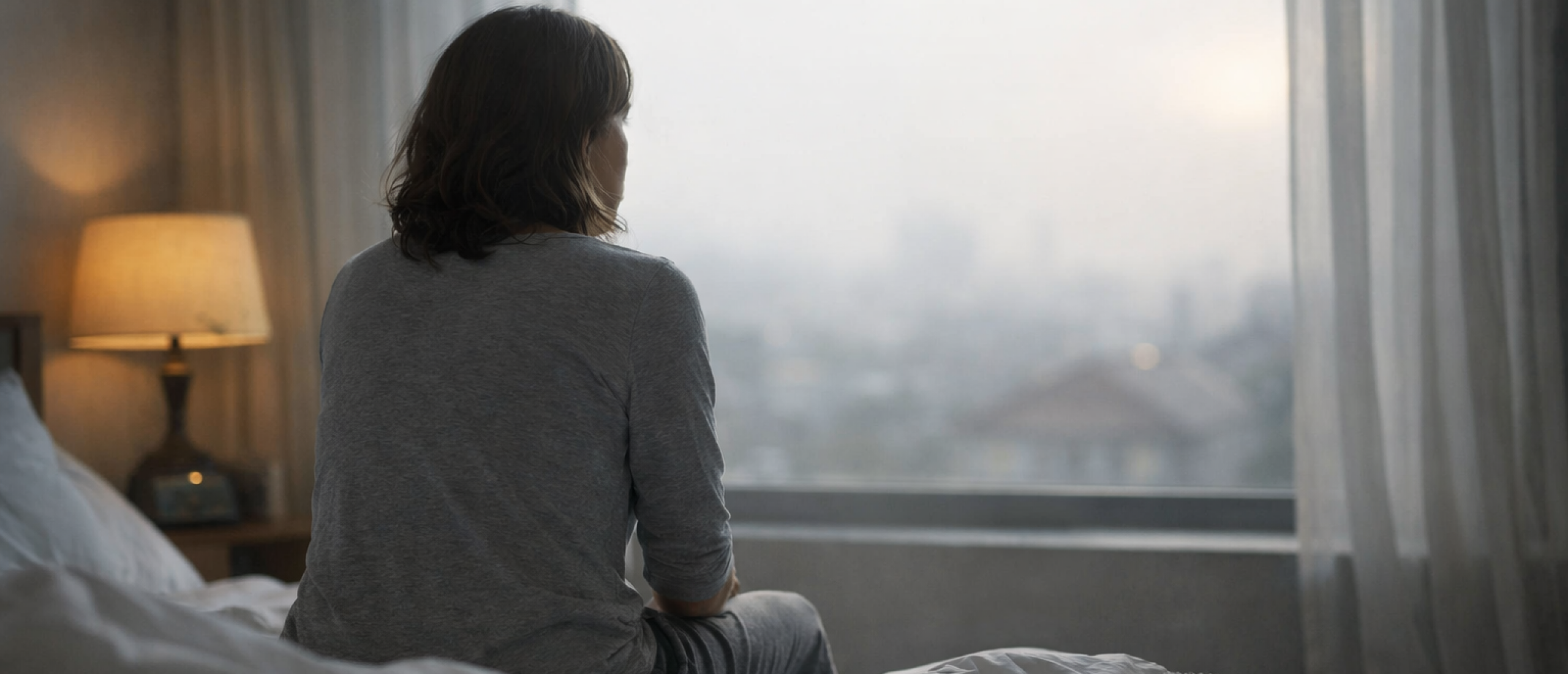 altijd-moe-maar-niet-instortend-het-grijze-gebied-van-uitputting