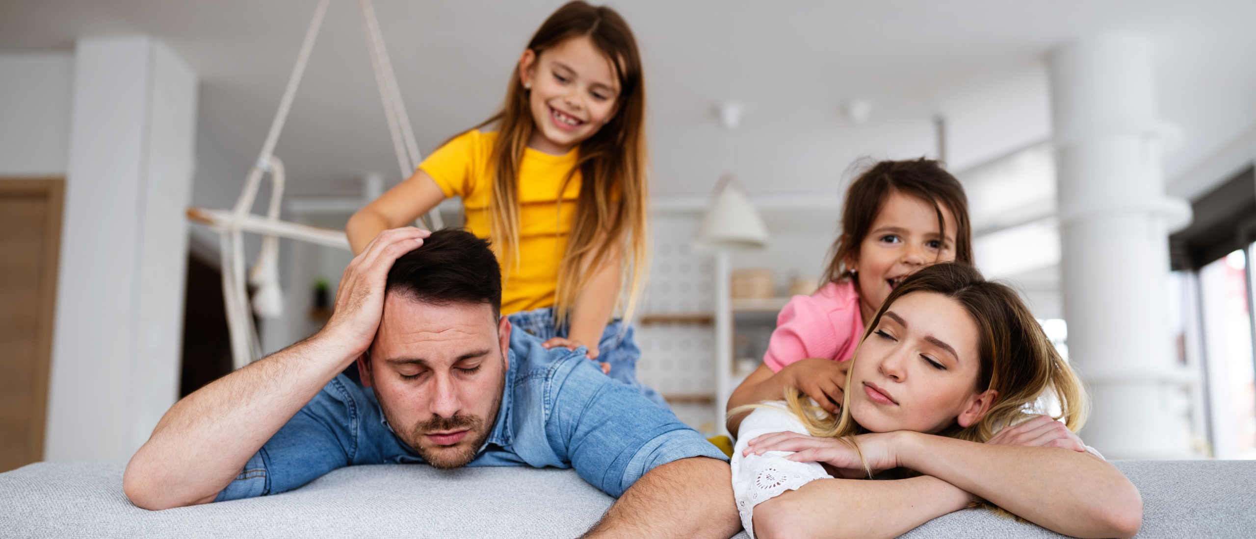 Slaaptekort met (jonge) kinderen: zo blijf je overeind als ouder