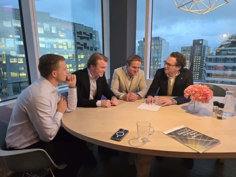 young societeit young societeit