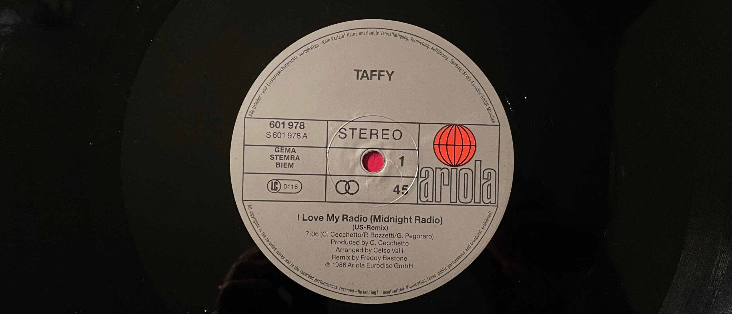 Forgotten Song Friday Taffy met I Love My Radio