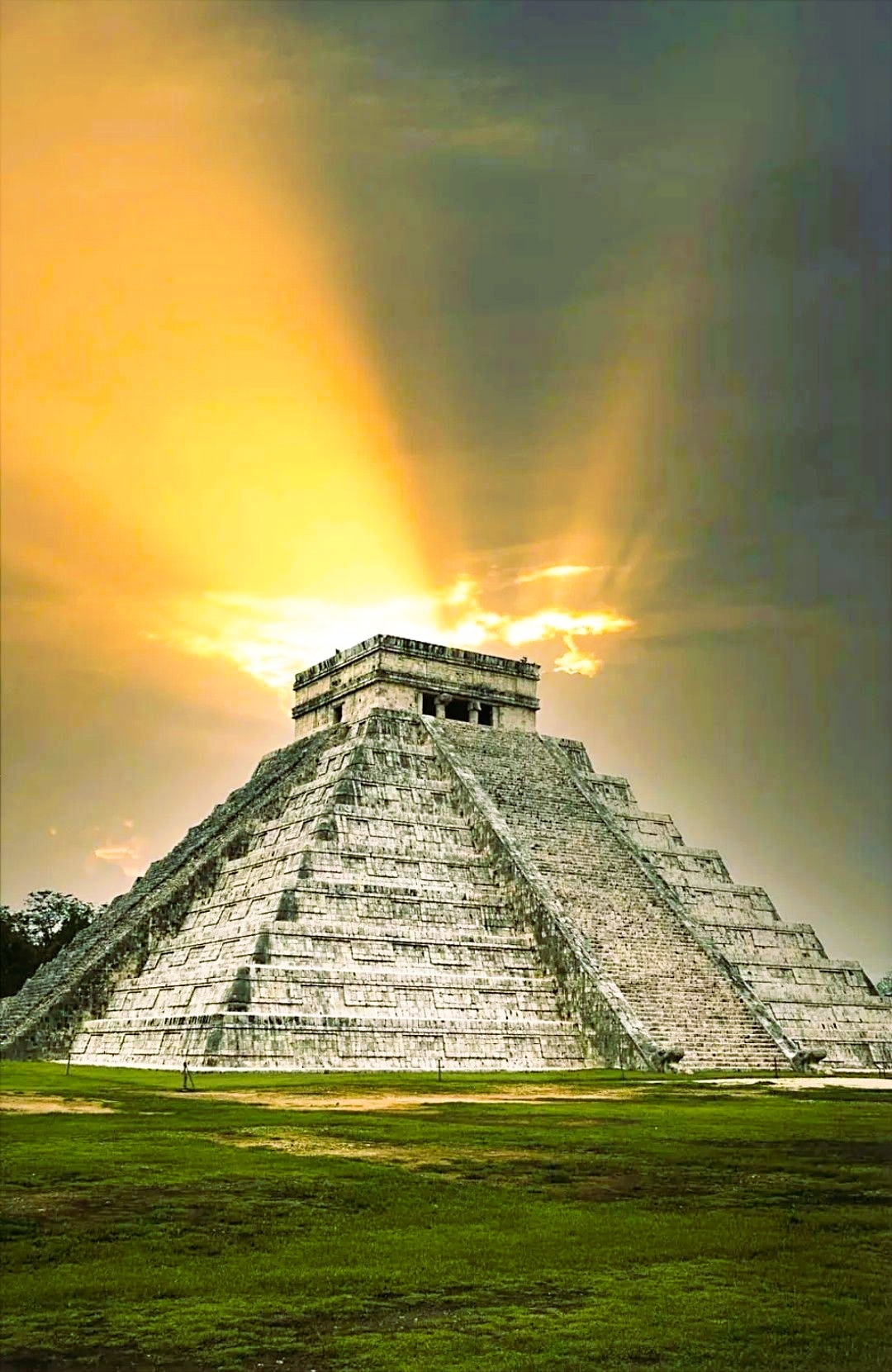 Maya tempel Camazotz vleermuisgod nacht dood offerbloed Midden-Amerika