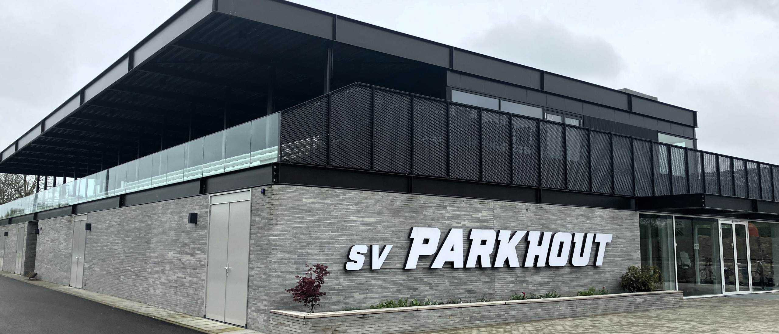 Nieuw clubgebouw en een nieuw muzieksysteem voor SV Parkhout
