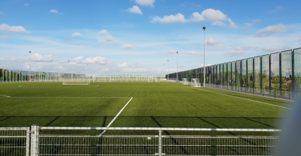 Sportveld huren Schiedam