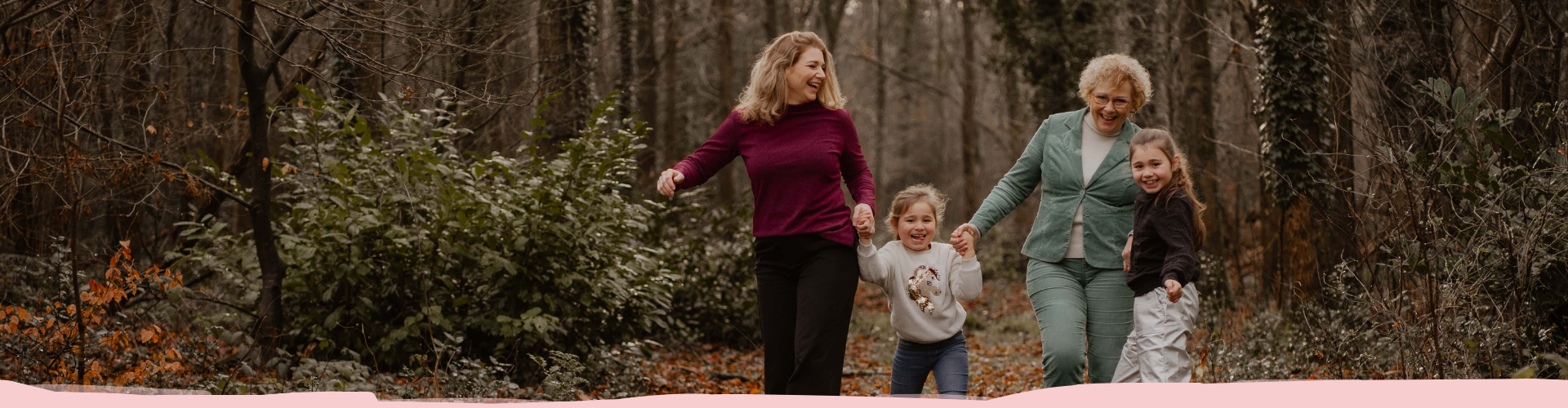 homepagina-header-charlotte-steijaert-huidgezondheid-roze