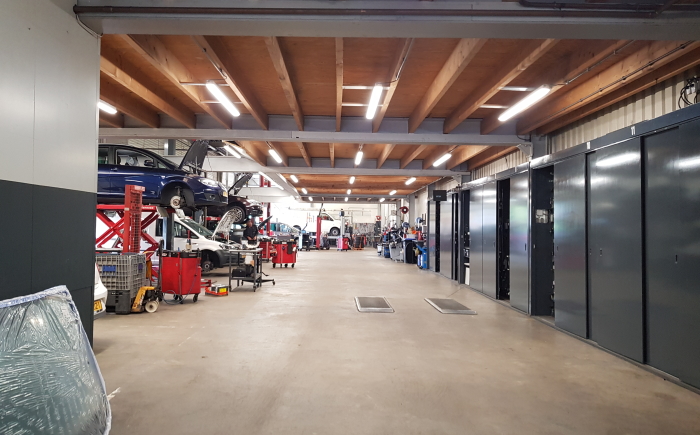Werkplaats autobedrijf led